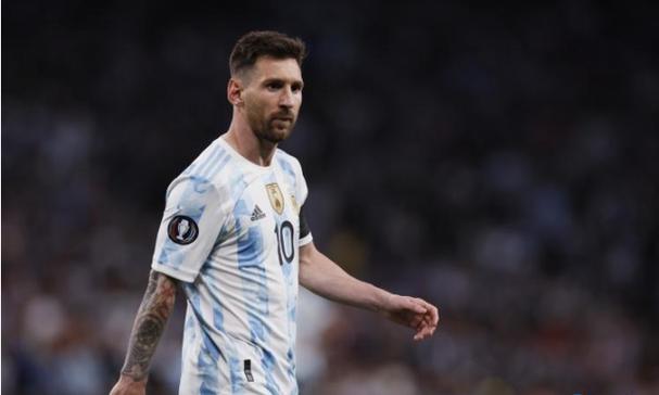 长征前夜,林彪聂荣臻探望失去兵权的毛泽东三人相见无言,热泪早已盈眶